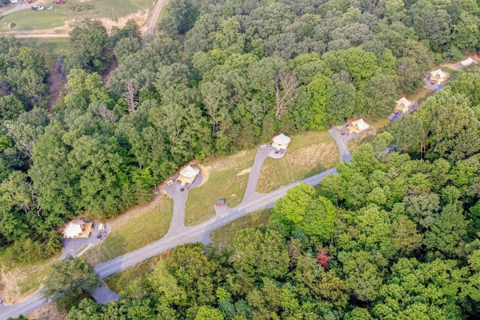 Hotel Firefly Ridge Luxury Retreat Great Cacapon Esterno foto